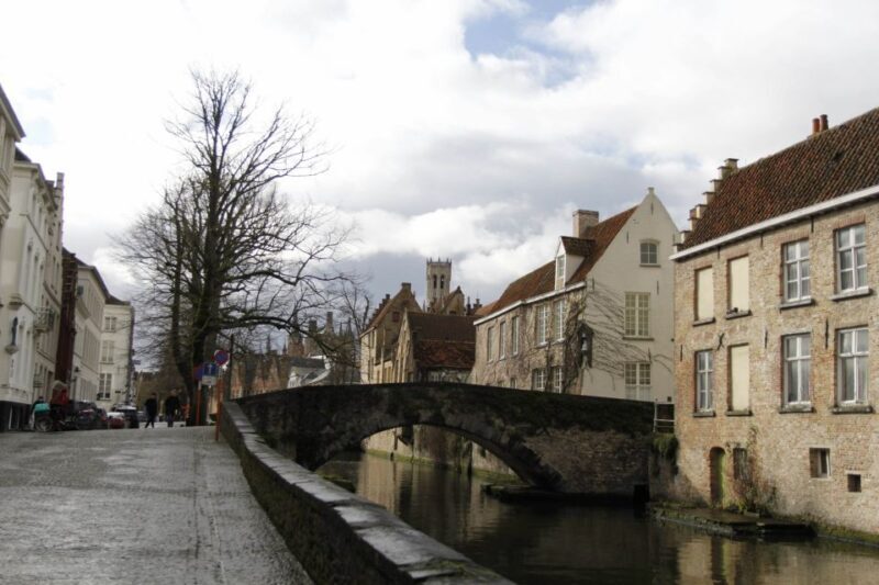 Bruges: Private Interactive Trivia City Tour - Breaking Down the Itinerary