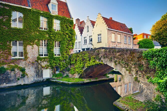 Bruges Scavenger Hunt and Highlights Self Guided Tour - The Challenges and Considerations