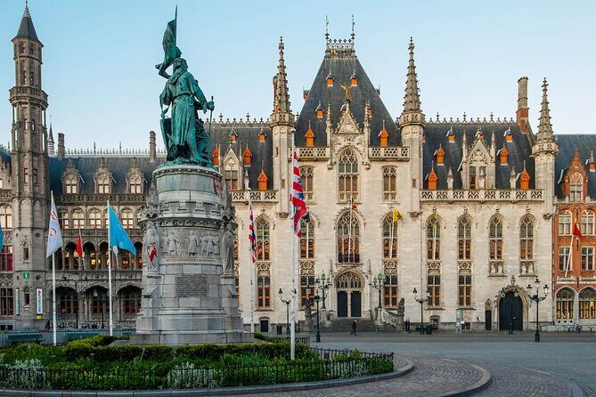 Bruges Walking Tour with Audioguide on Your Smartphone - Key Points