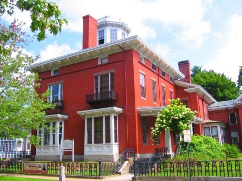 Brunswick: Skolfield-Whittier House Guided Tour - Why It’s a Good Deal