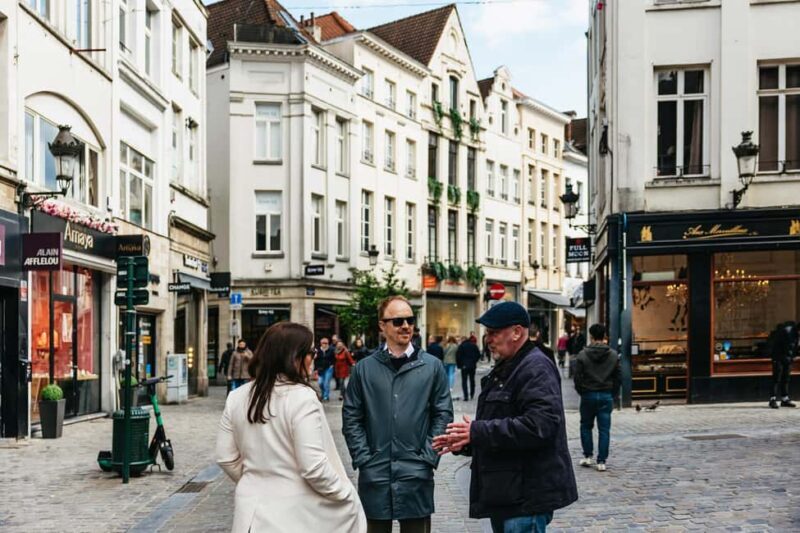 Brussels: Beer Tour with 6 Beers and 3 Chocolate Tastings - Key Points