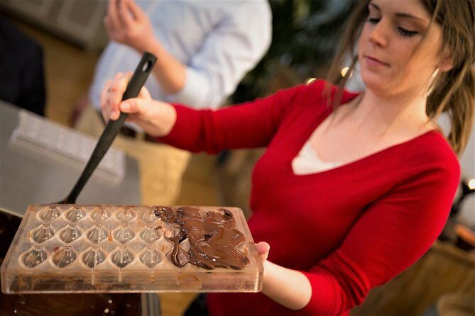 Brussels Chocolate Walking Tour and Workshop - What to Expect During the Tour