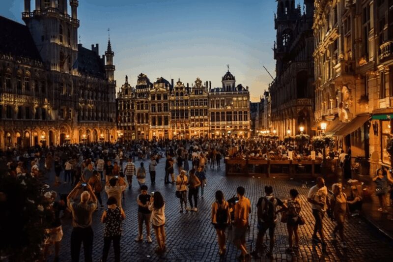 Brussels: Christmas Lights and Markets 3 Hour Walking Tour - Practical Considerations
