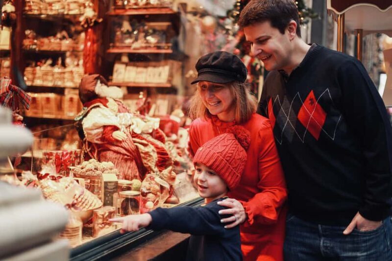 Brussels City Photoshoot With a Professional Photographer - The Pros and Cons