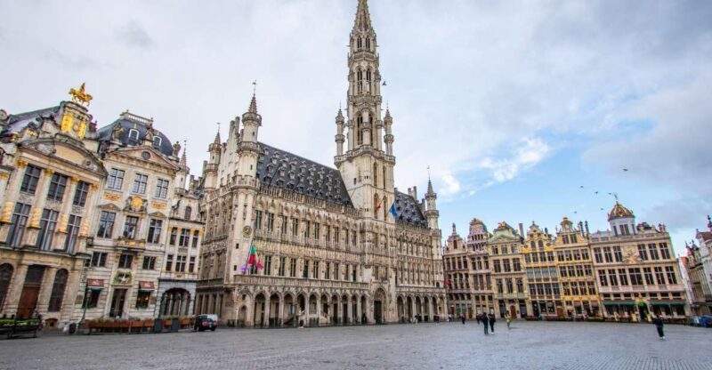 Brussels: Insta-Perfect Walk with a Local - The Highlights of the Tour