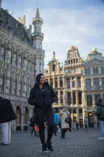 Brussels on Foot: Historic Center and Christmas Markets with a Local Guide - A Well-Rounded Look at the Tour