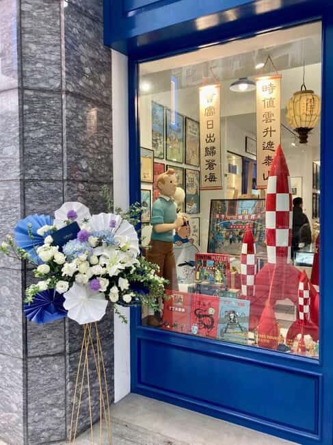 Brussels: Tintin and Herge Private Walking Tour - Walking through Brussels