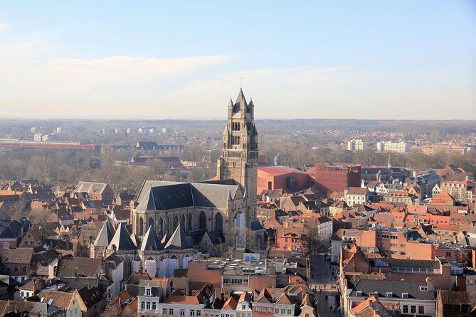 Brussels to Bruges: Private & Personalized Day Trip with a Local - Notable Stops: Hospitals, Beguinage, and Lake of Love
