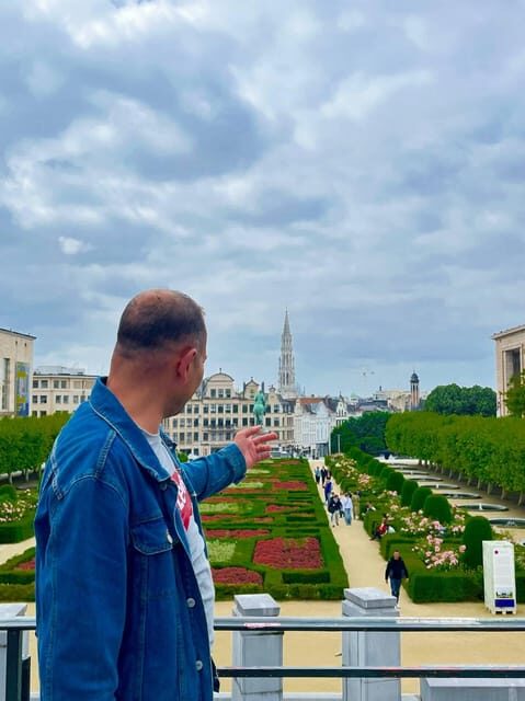 Brussels: Walking tour about Tintin and Belgian Art - Key Points