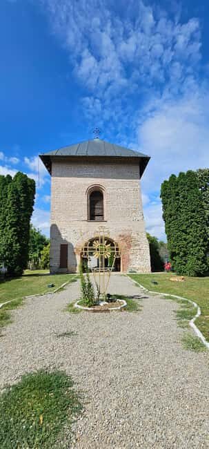 Bucharest: Bus tour Salt mine & Dracula Tomb Half Day Tour - Practical Details: What To Expect and How It Works
