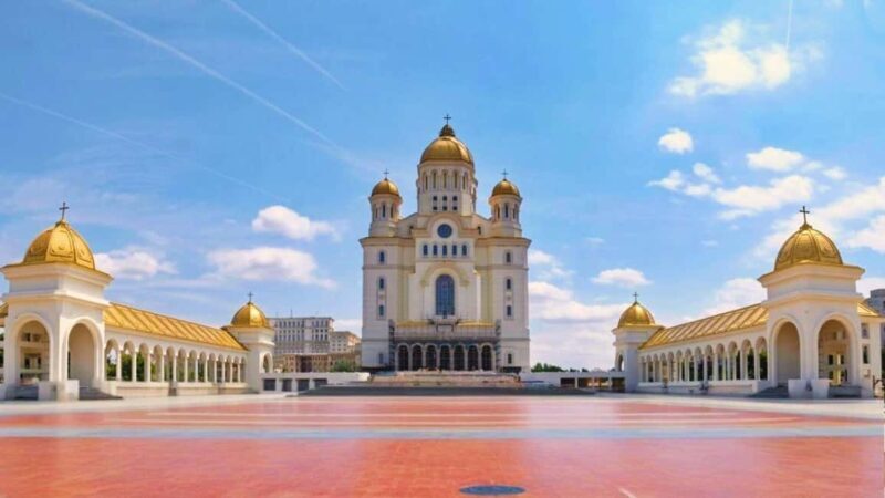 Bucharest: Cathedral of Salvation & Parliament Tour - Key Points