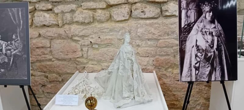 Bucharest: Christmas Lights and Mulled Wine Tour - An Overview of the Experience