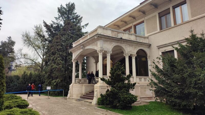 Bucharest city tour by car - Why a Car Tour Might Be the Best Choice for You