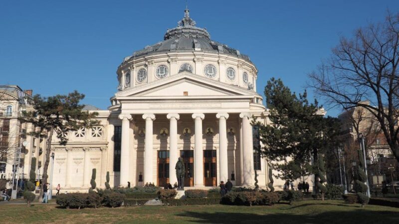 Bucharest city tour by car - The Practical Details