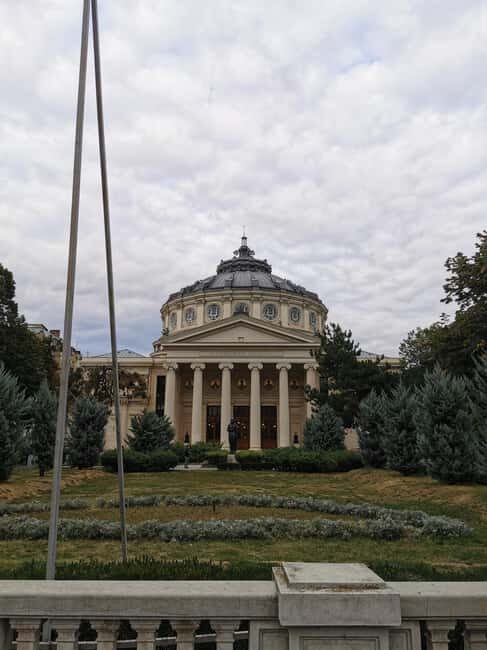 Bucharest city tour: Hop-on Hop-off sightseeing minibus - FAQ