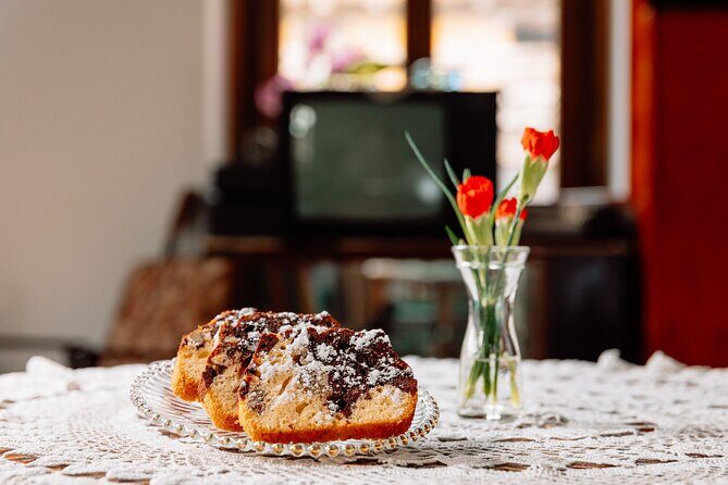 Bucharest: Dinner at the Museum of Communism & tour after closing - Key Points