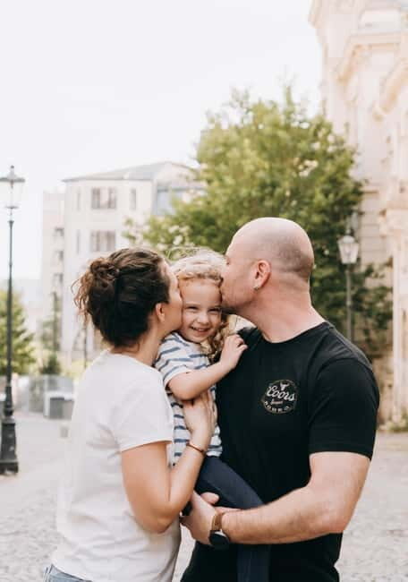 Bucharest: Essential Photo Session in the Charming Streets - Key Points