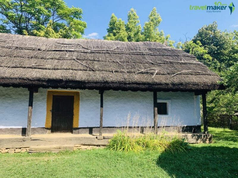 Bucharest: Half-Day Sightseeing Tour - Practical Details and Tips