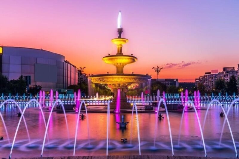 Bucharest : Highlights & Hidden Gems Walking Tour - Key Points