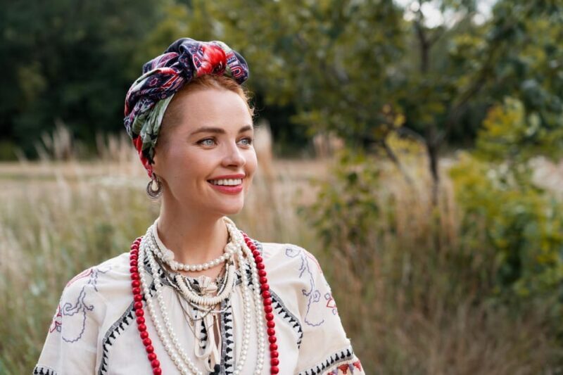 Bucharest: Insta-Perfect Walk with a Local - A Friendly Introduction to Bucharest’s Best Photo Spots and Hidden Corners