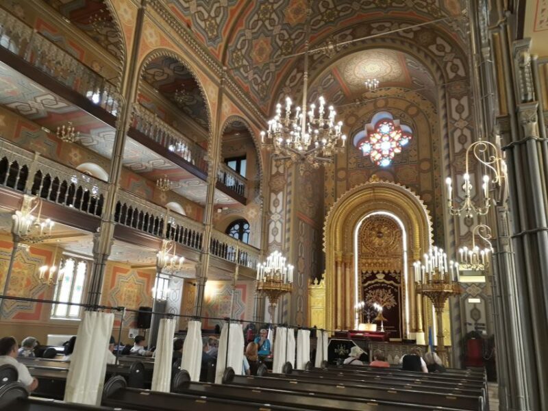 Bucharest Jewish Heritage Private Walking Tour - What to Expect During the Tour