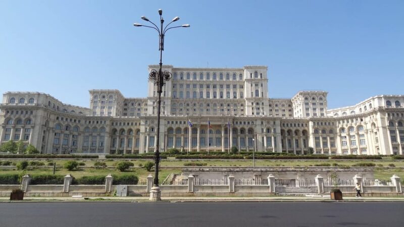 Bucharest: Private City Tour by BMW 7 Series - Key Points