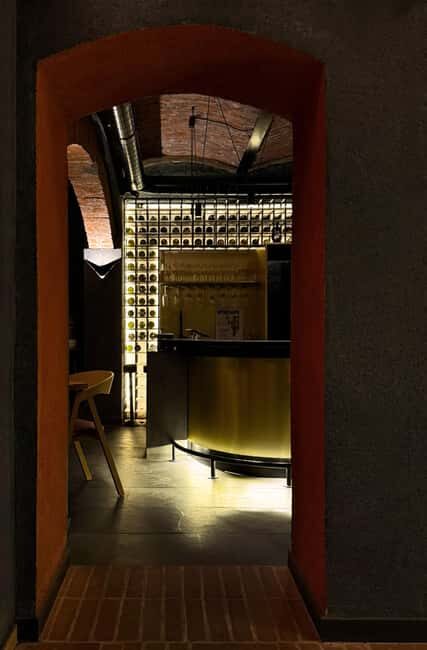 Bucharest: Romanian Wine Tasting in 19th-Century Cellar - The Wines & Their Stories