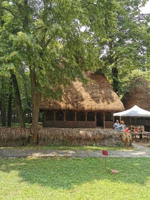 Bucharest short tour Hop-on hop-off format live tourguide - FAQ