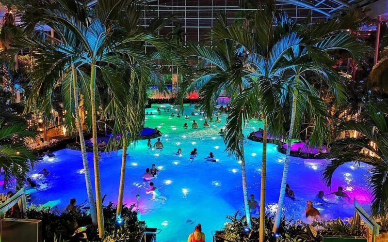 Bucharest: Therme Bucharest Spa Day with Luxury Transfer - What the Reviews Say