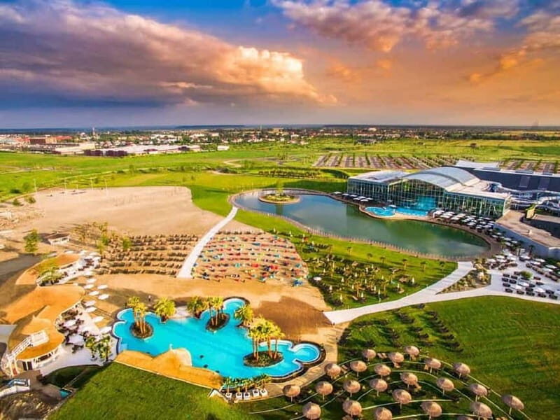 Bucharest: Therme Bucuresti Entry Ticket with Transfer - Key Points