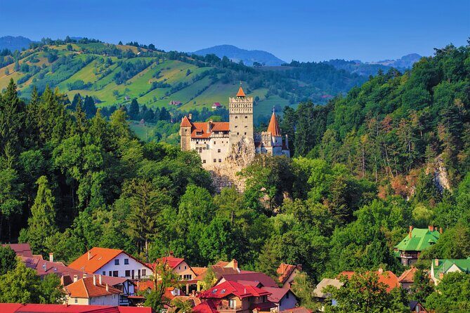 Bucharest to Dracula Castle, Peles Castle and Brasov Guided Tour - What to Expect from the Tour
