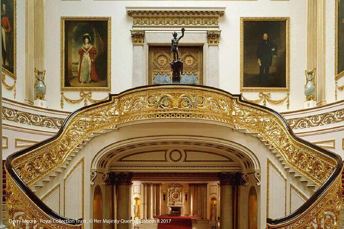 Buckingham Palace Entrance Ticket & British Royalty Guided Tour - Detailed Itinerary Breakdown