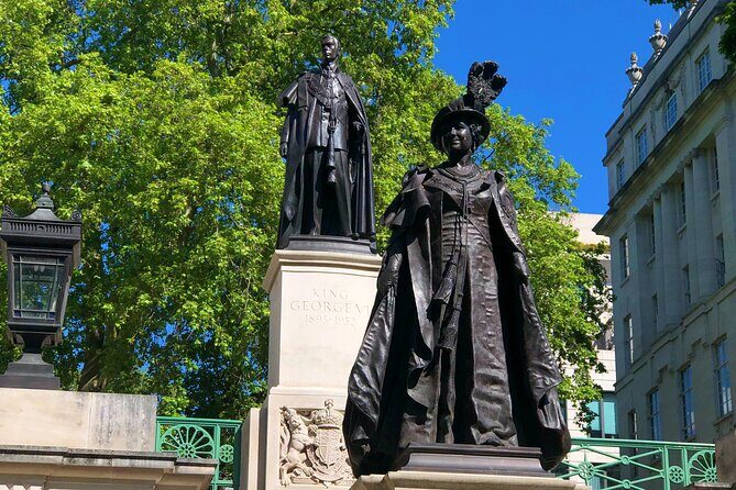 Buckingham Palace Visit & Changing of the Guard Walking Tour - FAQs