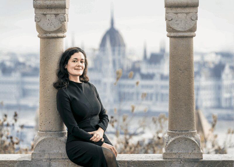 Buda Castle: Group photoshoot with a local guide - Buda Castle: Group photoshoot with a local guide — A Practical Review for Travelers