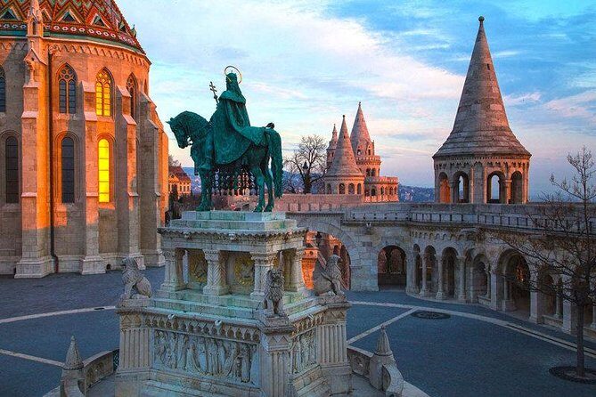 Buda Castle Walking Tour with Matthias church entry, Cake&Coffee - An Honest Take: The Good and the Not-So-Good