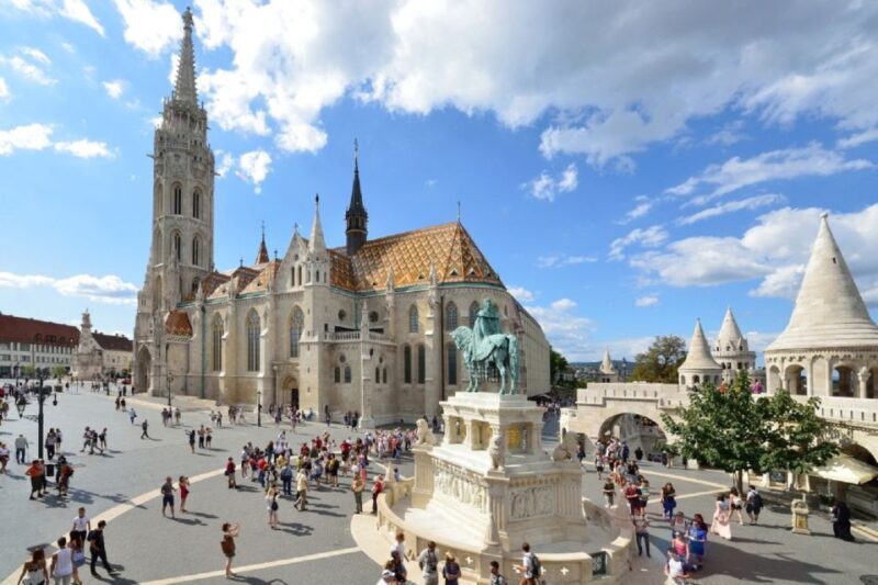 Budapest: 3-Hour Grand City Tour and Castle Walk - A Closer Look at the Tour Experience