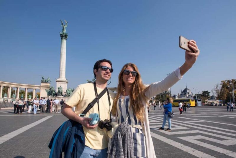 Budapest: 3-Hour Live Guided City Tour - Key Points