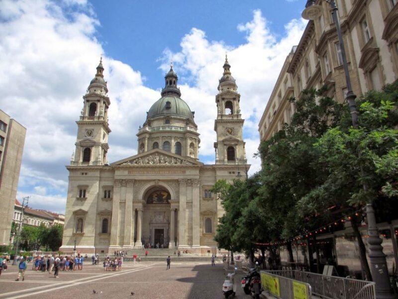 Budapest: 3-Hour Walking Tour of Pest with a Historian - Visiting St. Stephen’s Basilica