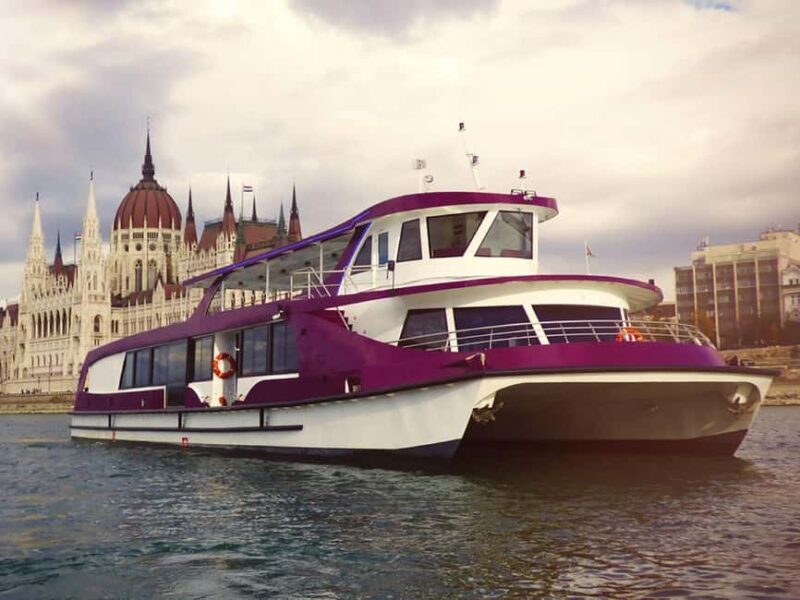 Budapest: 60-Minute Panoramic Cruise with Drink included - Practical Details and Tips