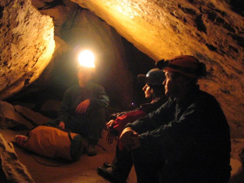 Budapest: Adventure Caving Tour with Guide - Guides from the Hungarian caving scene: why that matters