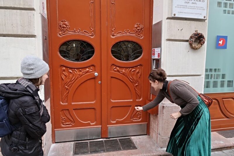 Budapest Art Nouveau Walking Tour - What to Expect During the Tour