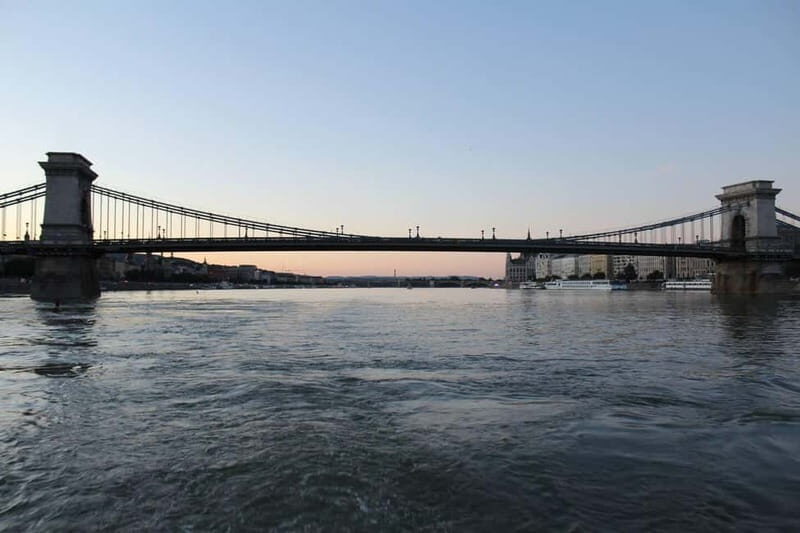 Budapest Boat Cruise with Live Tour Guiding! (+ Bonus Drink) - FAQ