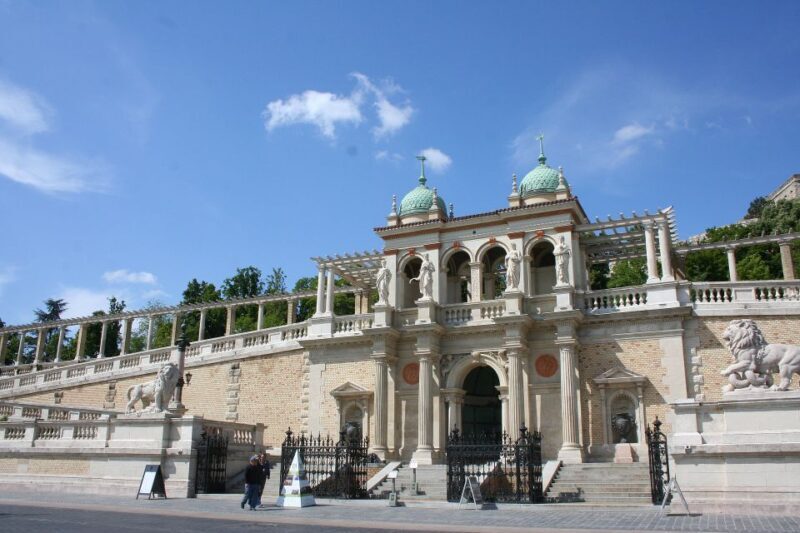 Budapest: Buda Castle Private Walking Tour - Exploring the Buda Castle Private Walking Tour: A Genuine Look