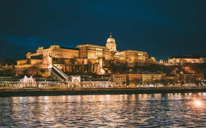 Budapest: By Night Sightseeing Cruise with Welcome Drink - An Honest Look at the Experience