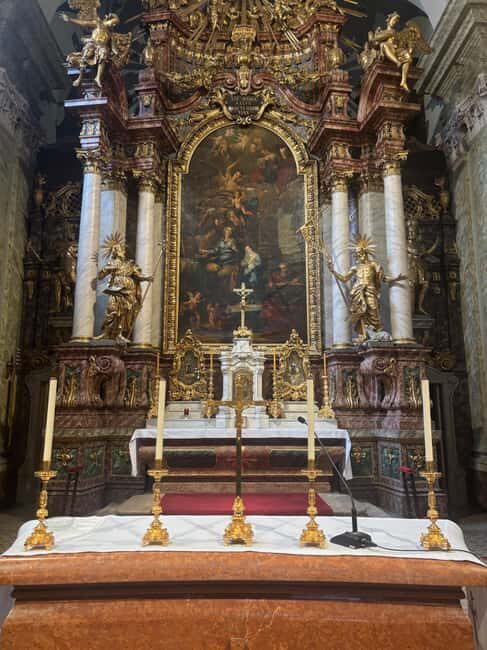 Budapest: Christmas Concert with Vivaldi, Mozart & more - Who Should Consider This Experience?