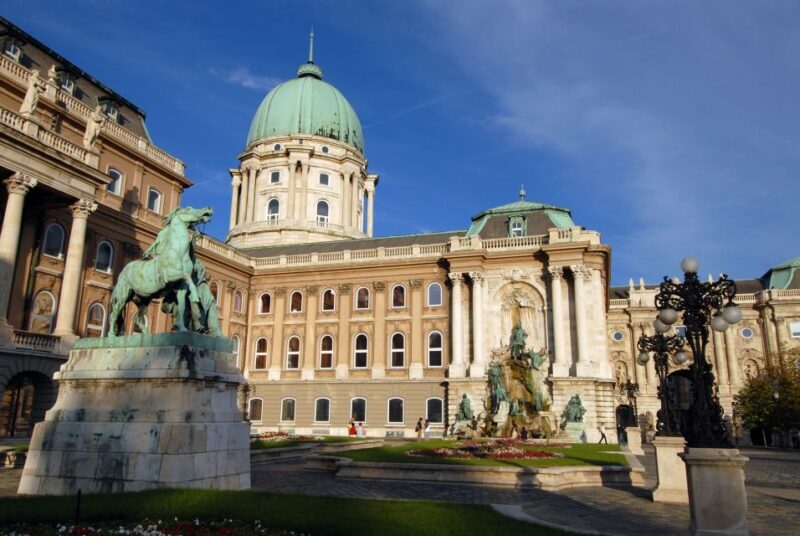 Budapest: City Discovery Tour - Optional River Cruise