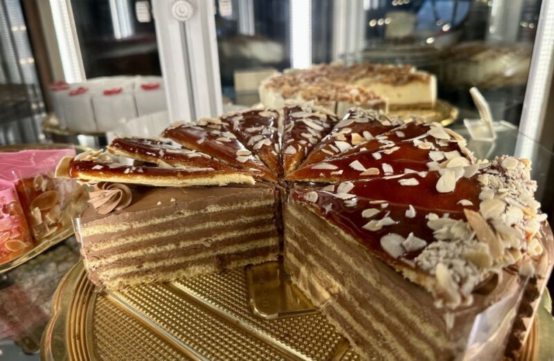 Budapest: Coffee House Tour with Cofffee & Dessert Tasting - Who Should Consider This Tour?