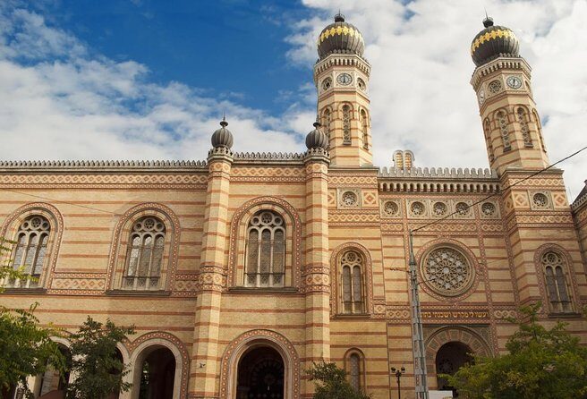 Budapest Dohany Synagogue & Hungarian Jewish Museum & free extras - Discovering Budapests Jewish Heritage: A Detailed Look at the Dohany Synagogue & Museum Tour