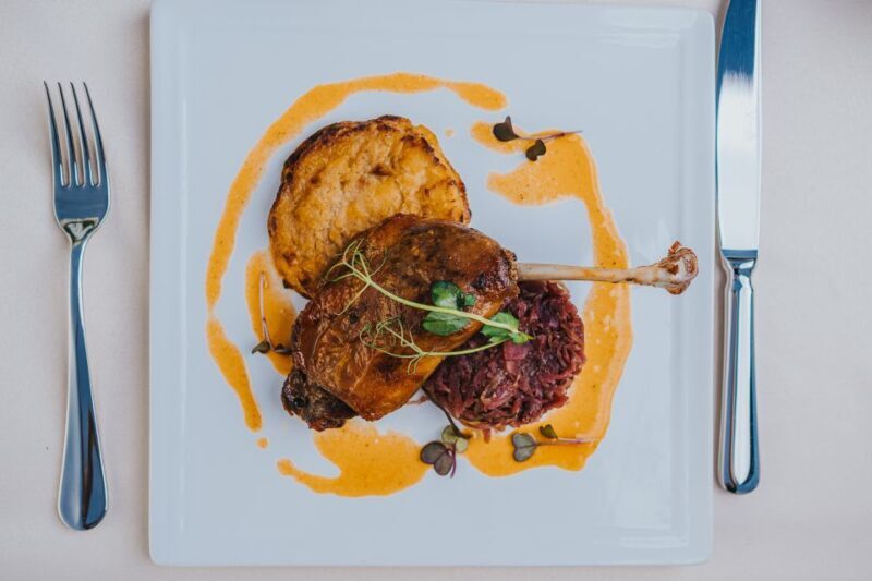 Budapest: Evening Cruise and Dinner with Welcome Drink - Who Is This Tour Best For?