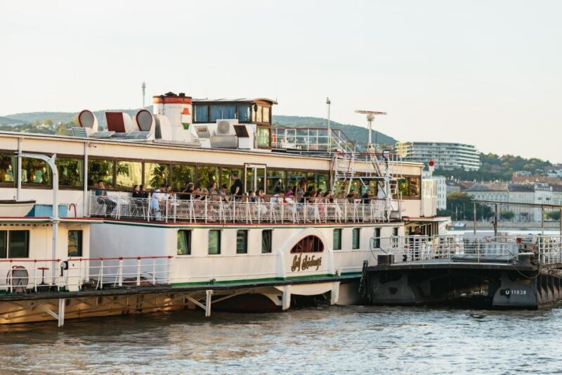 Budapest: Evening Cruise including Drink Options - What Travelers Say